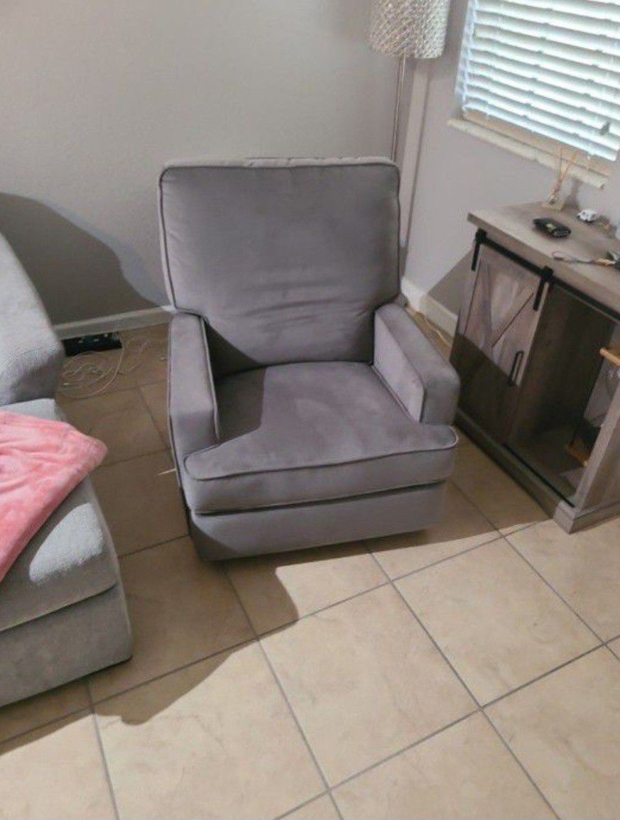 Rocking Recliner Chair **Excellent Condition**