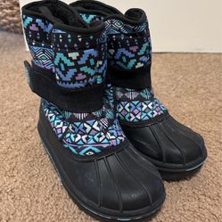 Girls Snow/ Rain Boots. 