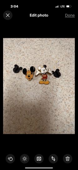 (2) Mickey Mouse Pin Arms Wide Open Walt Disney World and the 2nd Mickey  mouse head WDW RARE 2000 Hug