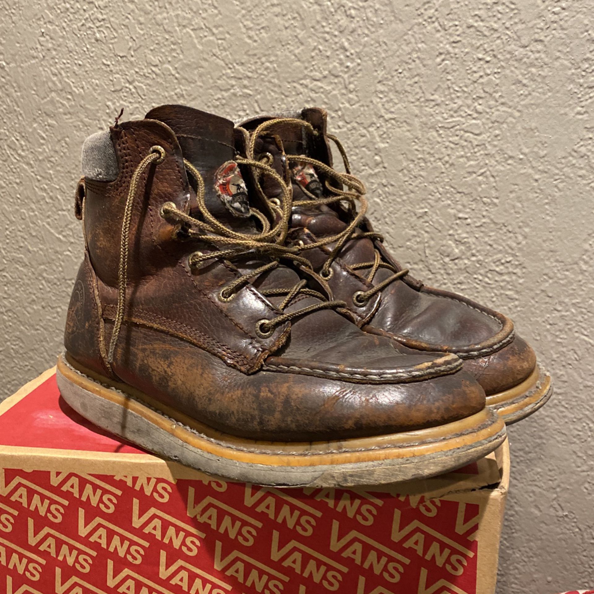 Red Wing Boots Sz 9