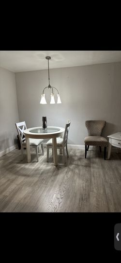 White Reupholstered Dinning Set With 2 Chairs 
