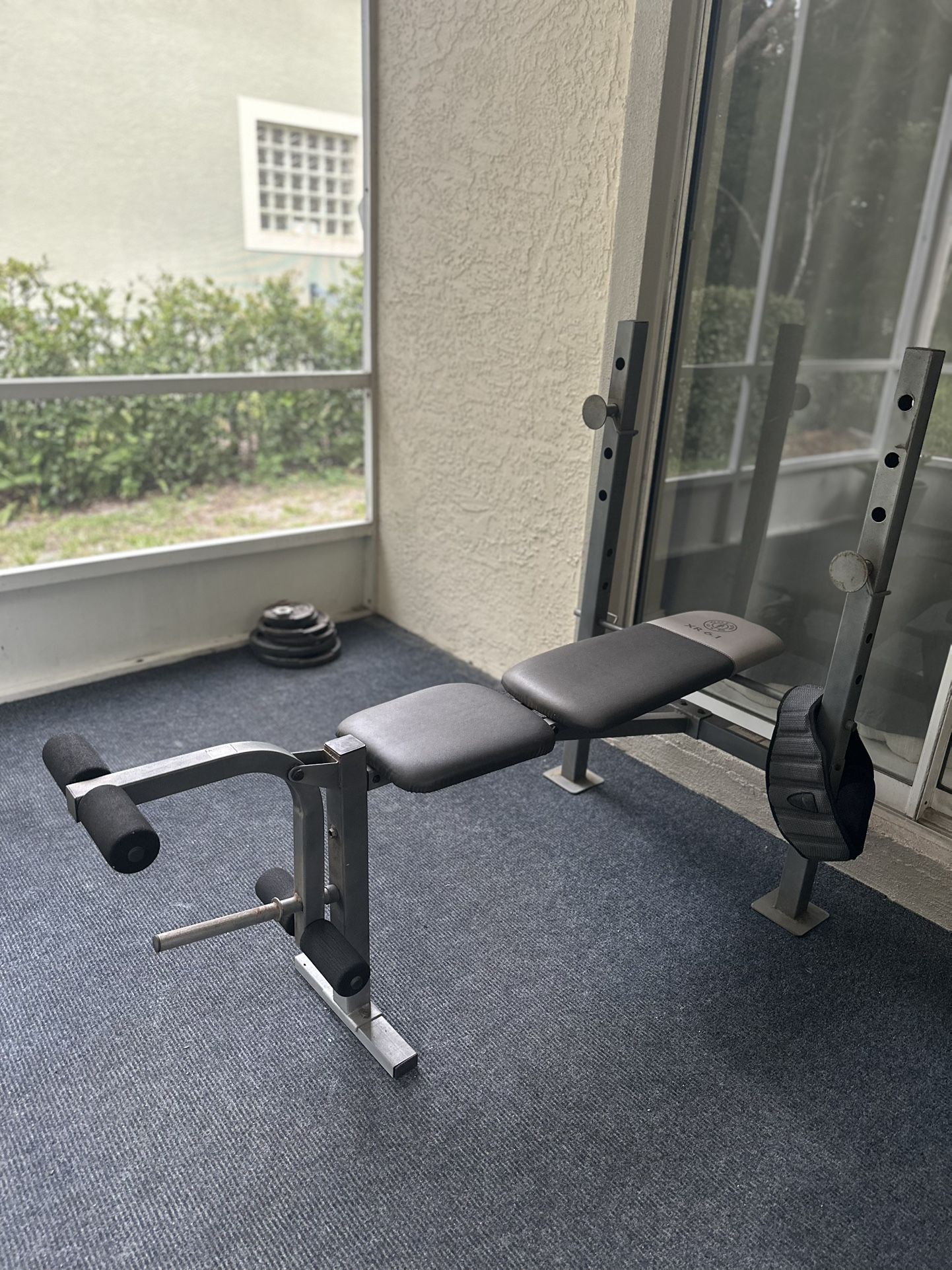 Gold's Gym XR 6.1 Multi-Position Weight Bench, Leg Developer and Cast Iron Weight Set included