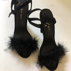 Black fluffy Heels 