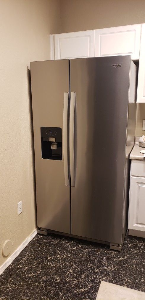 Whirlpool Stainless Steel Refrigerator 25cuft