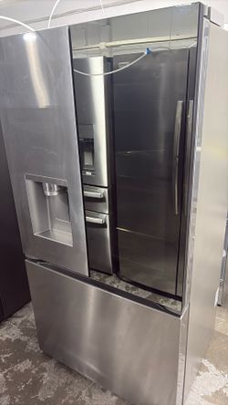LG InstaView Refrigerator
