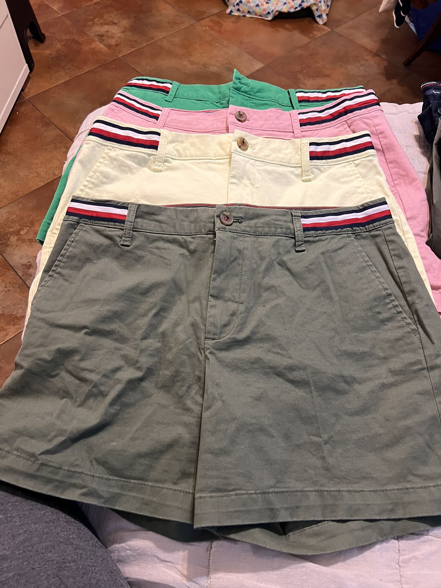 Size 8 Tommy Hilfiger Cotton Short