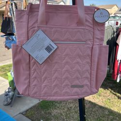 New Diaper Bag Pink With 6 Pockets 