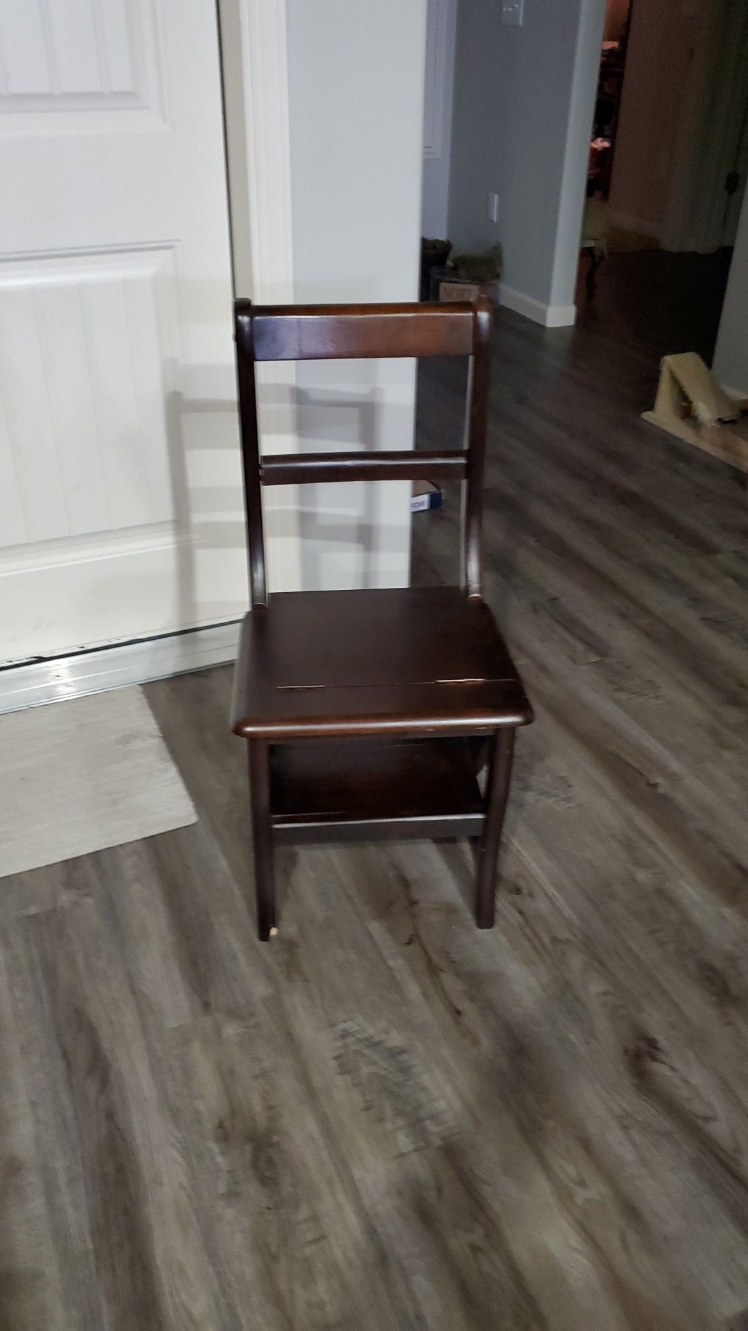 Converting chair steep stool