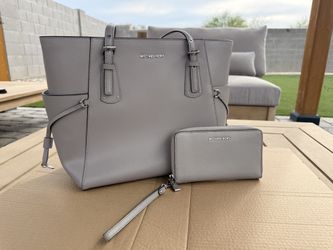 Michael Kors Tote & Wristlet