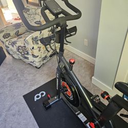 Schwinn IC4 Stationary Bike