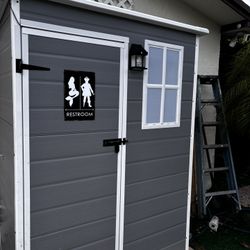 Outdoor bathrooms (pools)Banos para patios