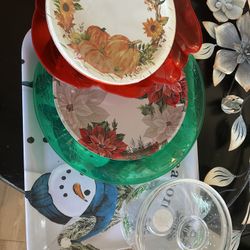 Holiday Plates And Trays