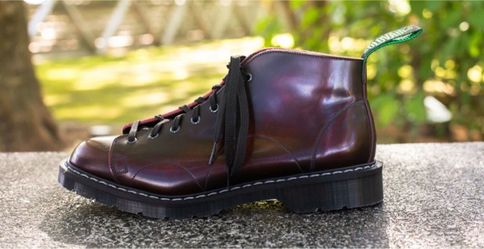 Monkey Boots Solovair dark burgundy rub off size 9 rare. 7 hole, made in England dr martens sole type