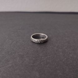 Vintage Design STERLING SILVER .925 Flower Pattern Band Ring Size 5 3/8