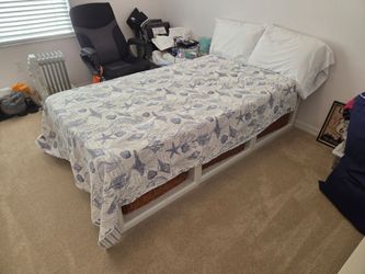 Pottery Barn Daybed White