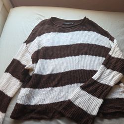 Brown and white striped knit sweater Zesica size Large