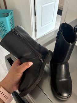 Cat and jack boots 5c