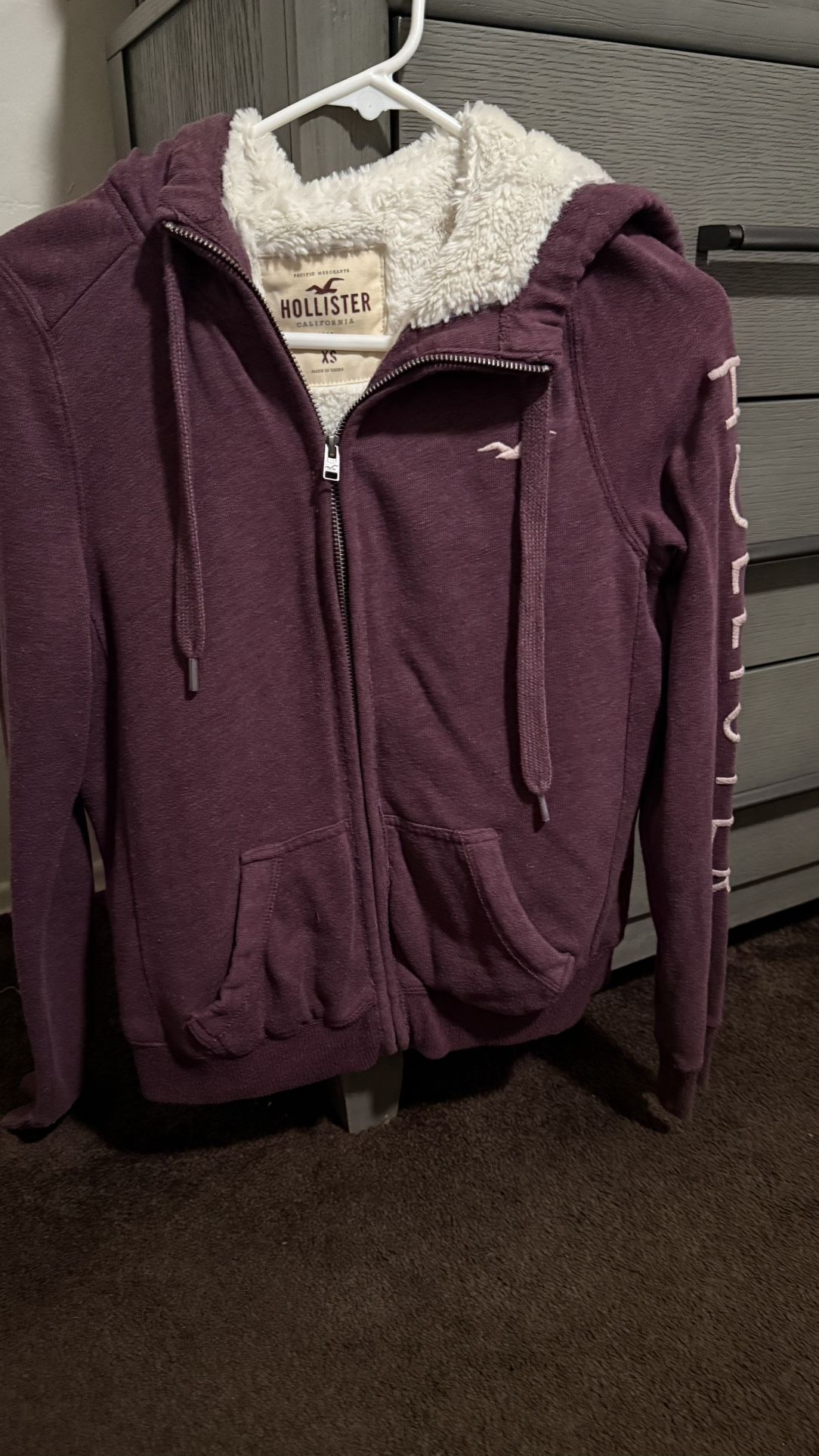 Hollister Hoodie