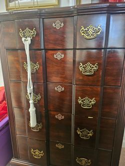 Chest ( cherry wood )
