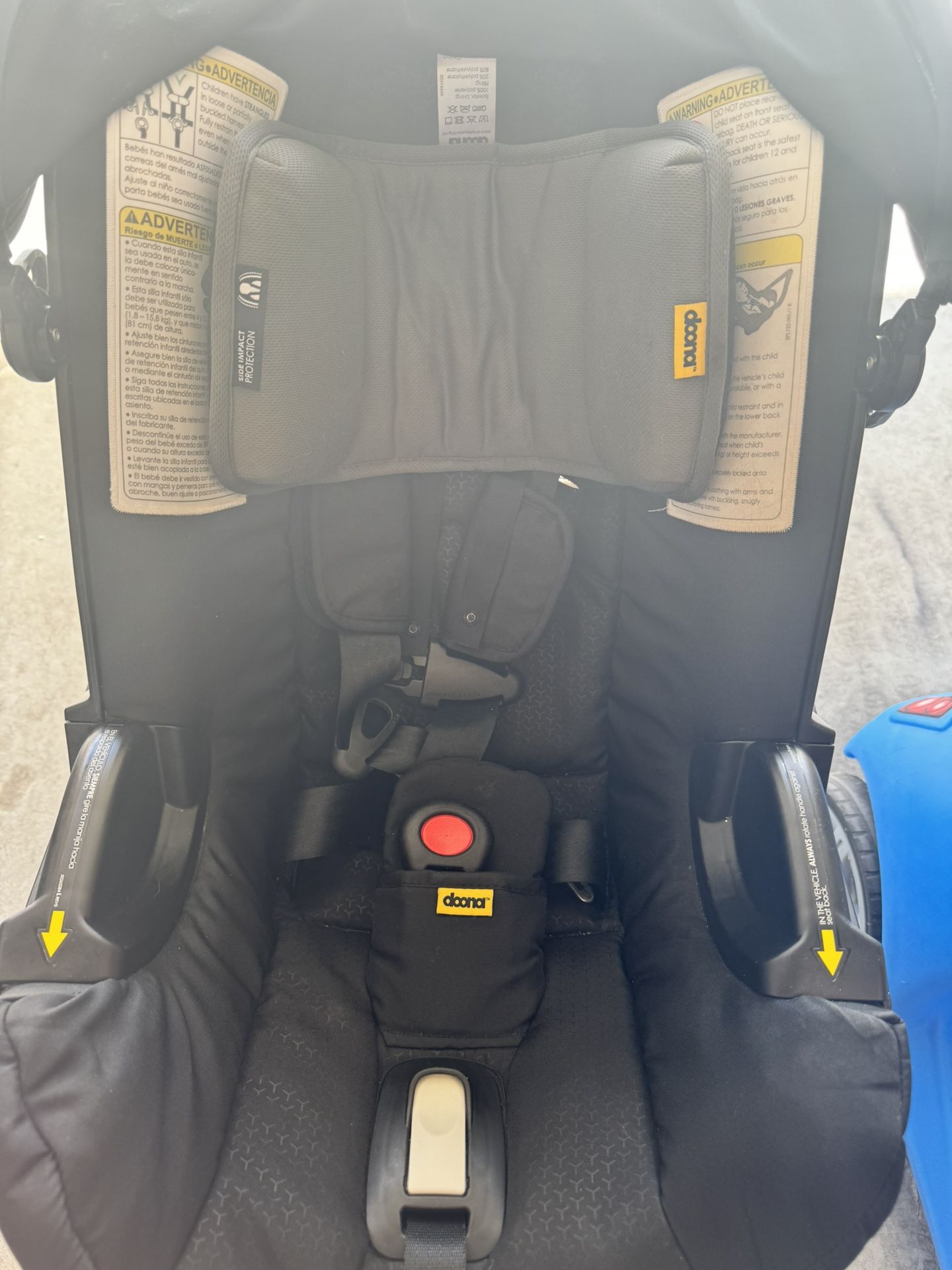 Doona Car seat/stroller and two Bases 