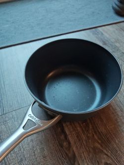 Calphalon pot
