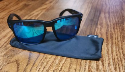 Oakley sunglasses
