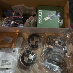 2008 BMW 528i Manuals & HID & Emblems