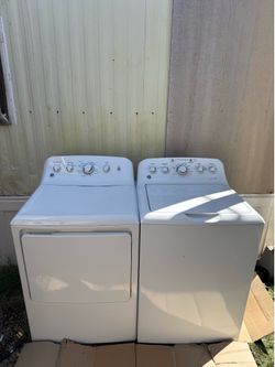 GE WASHER & DRYER SET