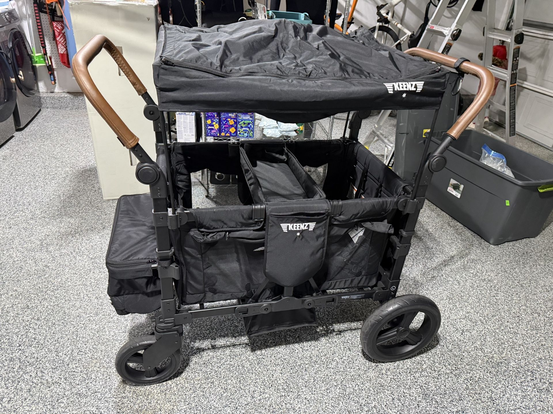 Keenz DUO Dynamic For Passenger Stroller Wagon With Extra Set Of Beach, Bomber Wheels, And Unused, Unopened Reclining Child Seats.