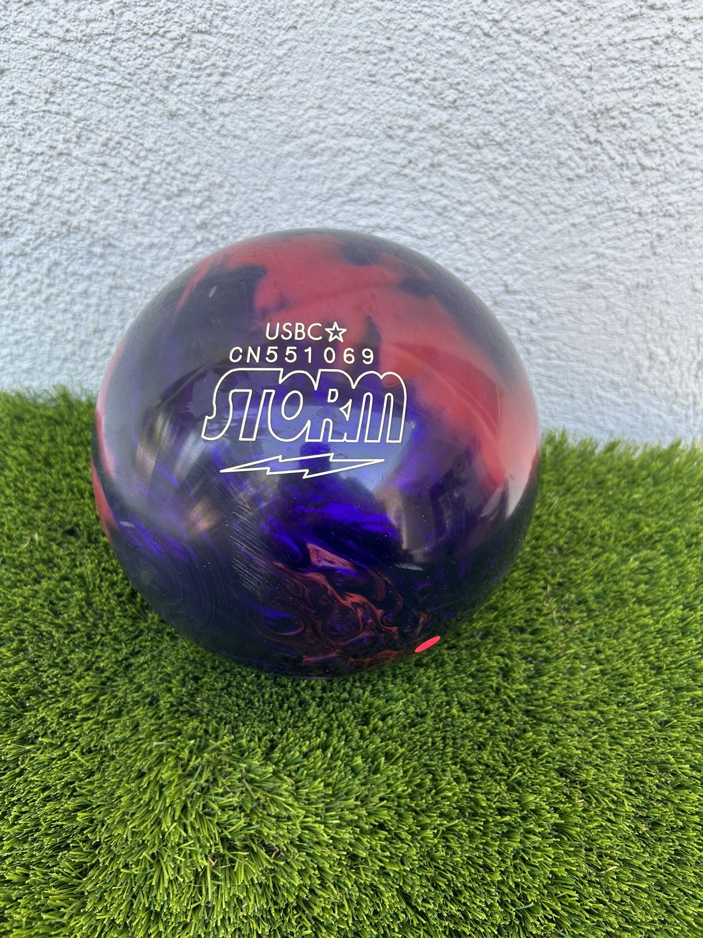Storm Bowling Ball for Sale in Las Vegas, NV OfferUp