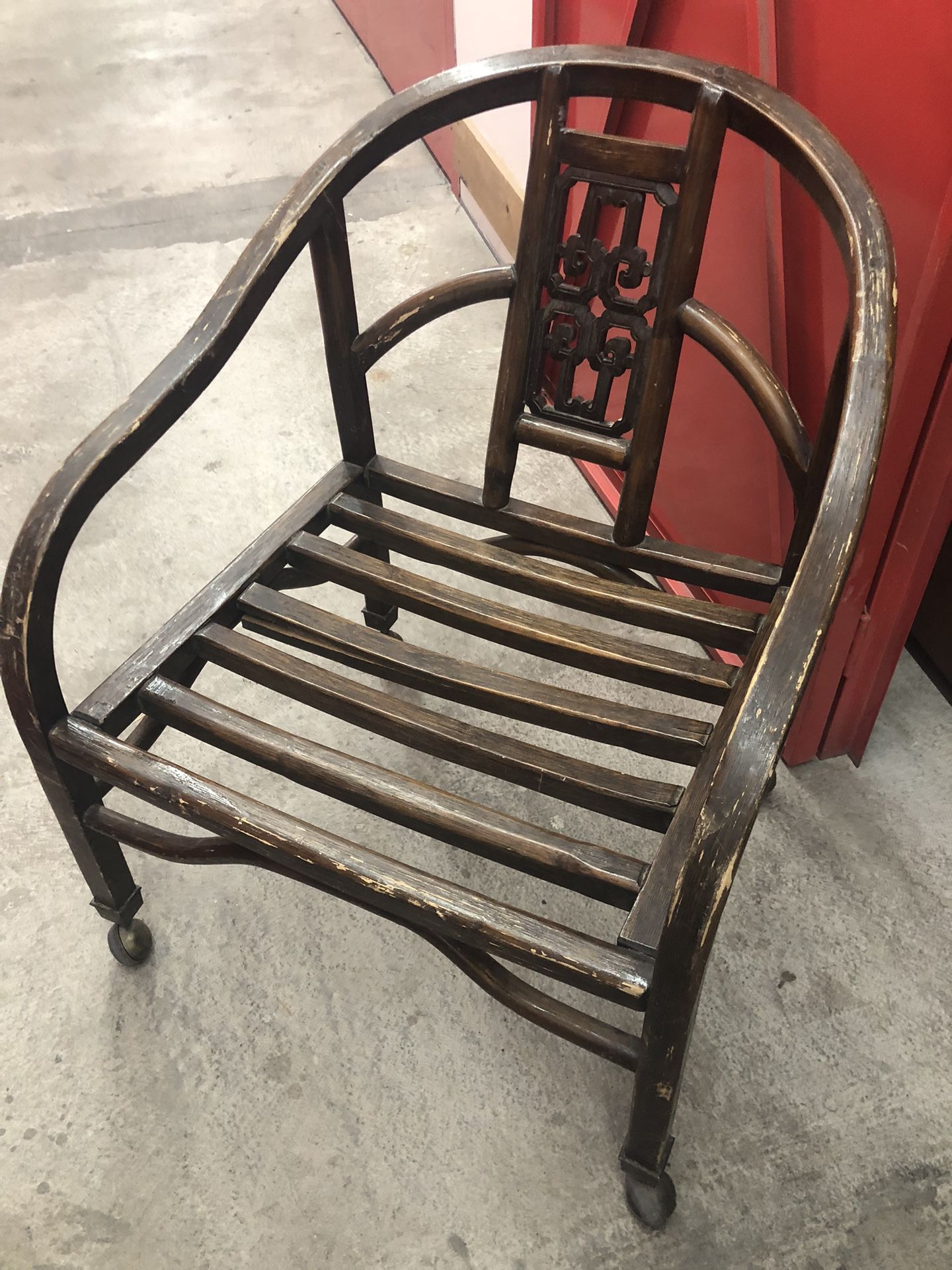 Asian Chair (wheels) 