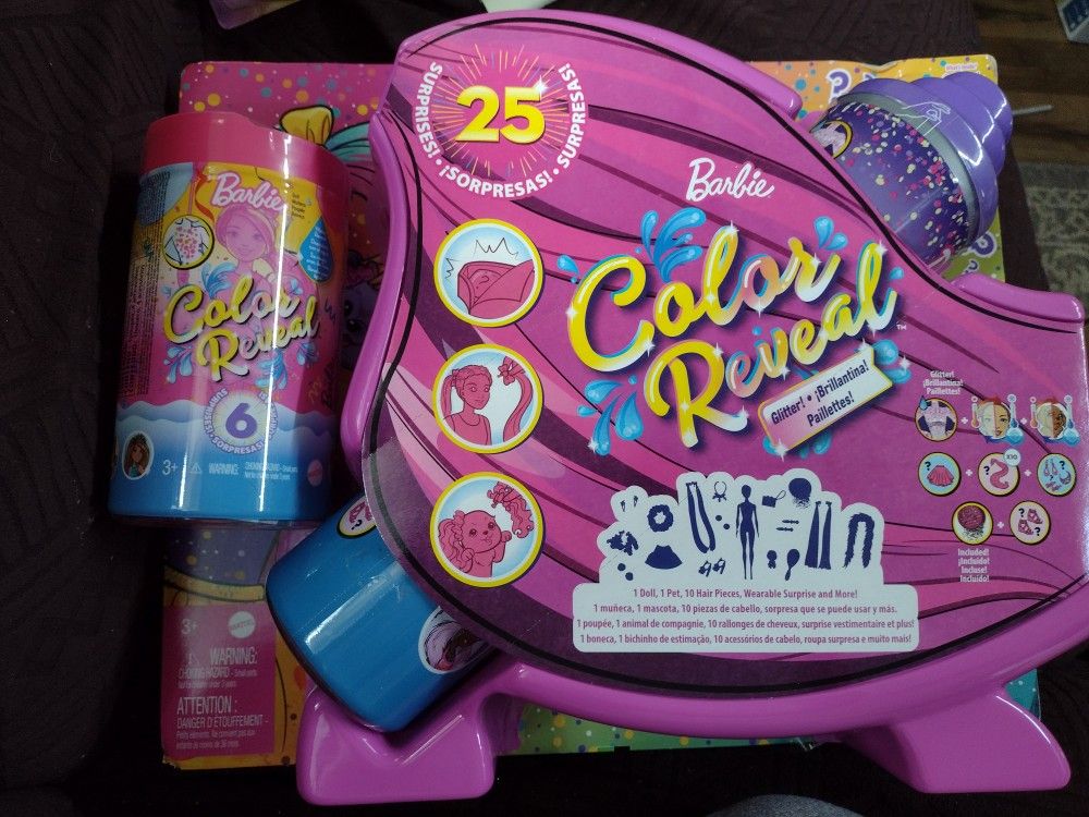 Barbie Color Reveal - Chelsea Color Reveal