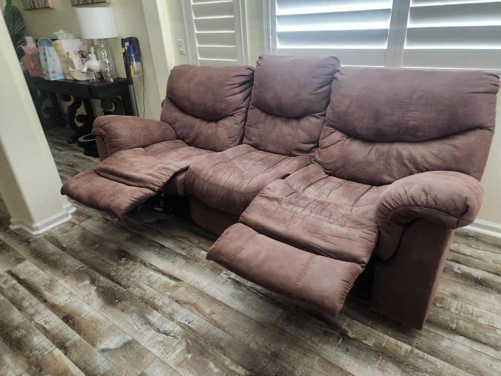 Family Couch 3 Seater With Recliner