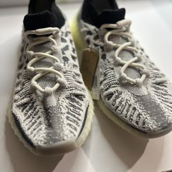 adidas Yeezy Boost 350 V2 CMPCT “Panda” 