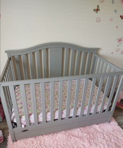 Baby crib