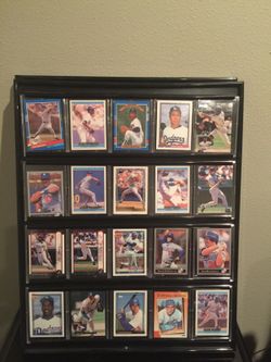 Dodger frame with multiple players