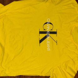 Men’s Calvin Klein Medium Yellow Shirt Shot Sleeve 