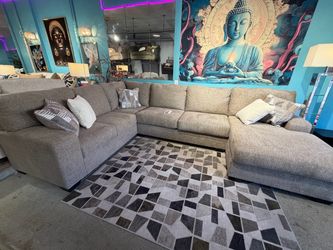 Ashley Furniture Large Gray Fabric Sectional Sofa with Chaise