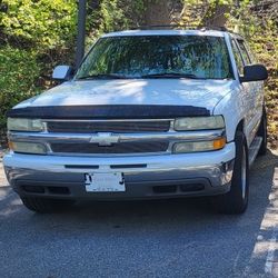 2003 Chevrolet Suburban Lt  W/air ride 