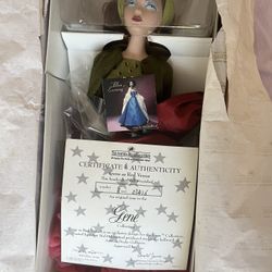 Red Venus Doll Gene