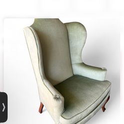 True vintage drexel chair in excellent condition