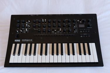 Korg Minilogue XD