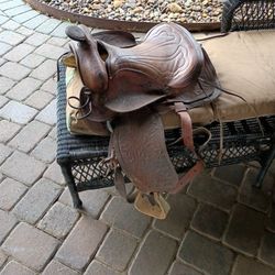 Horse Saddles 