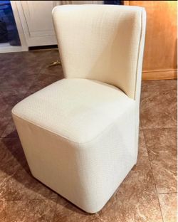 Madison Park Vela motion upholstered chair