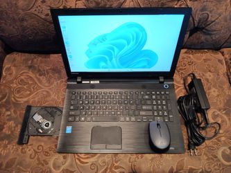 Laptop Toshiba Satellite C55-C-Intel Core i5-8gb Ram-128gb HD SSD Solid 