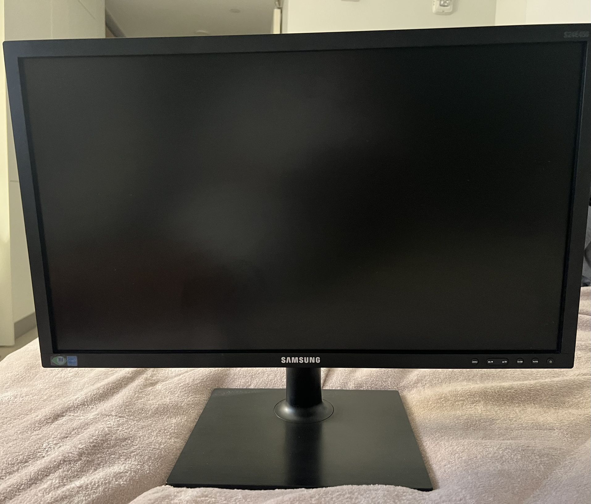 Computer Monitor- Samsung (NEED GONE ASAP)