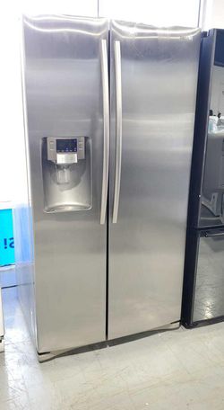 Samsung Side-by-Side Stainless Steel Refrigerator
