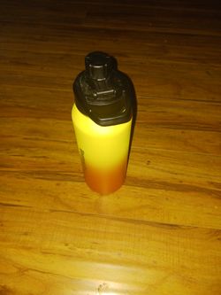 Venture Pal, Botella Para Agau