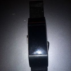 Fit Bit Watch Magnetic Band Great Condition 