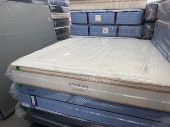 KING SIZE SAATVA LATEX HYBRID MATTRESS & BOX SPRINGS BED SET